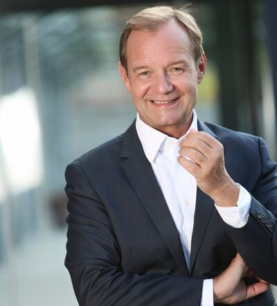 © Caro Strasnik Alfred Harl